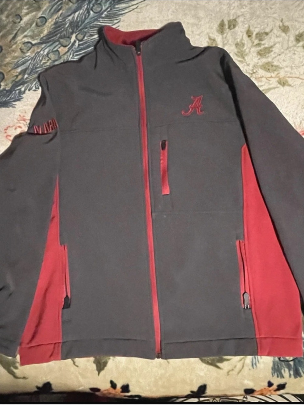 Colosseum Black and Crimson Lightweight Full-Zip Jacket